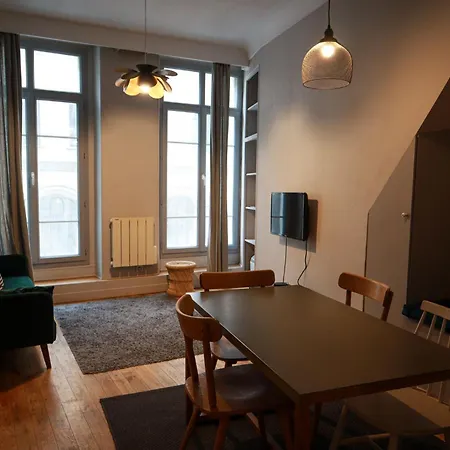 Le Pinky Bird - 1er Apartment