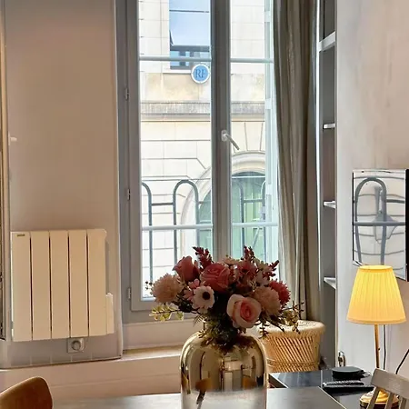 Le Pinky Bird - 1er Apartment *