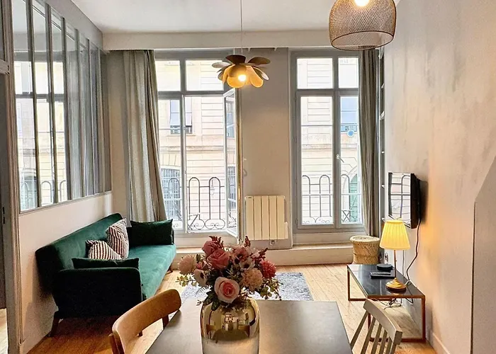 Le Pinky Bird - 1er Apartamento Paris